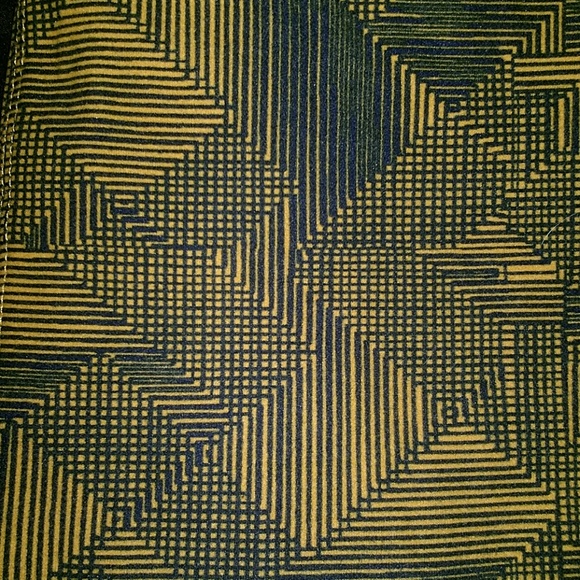 LLR Leggings - Picture 2 of 3